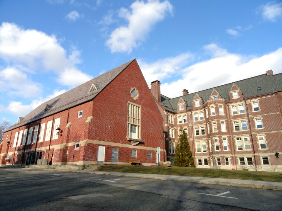 Massachusetts Bay Community College - DSC03071