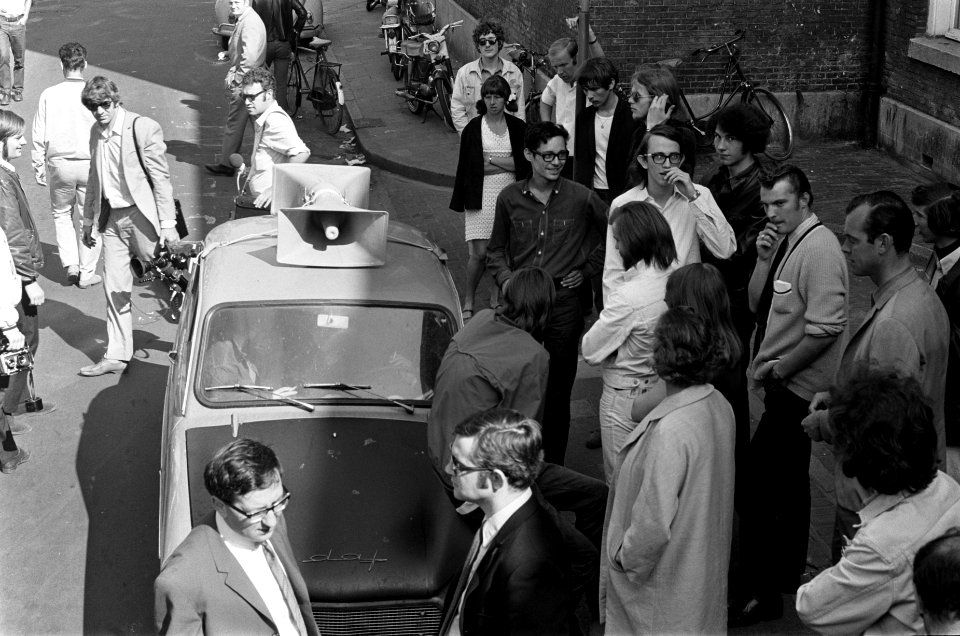Massaberechting studenten, die Maagdenhuis hebben bezet in Paleis van Justitie, , Bestanddeelnr 922-5165