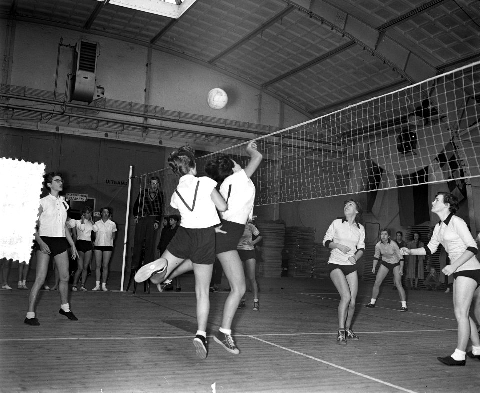 Massa herfsttoernooi voor de jeugd volleybal Amsterdam, Bestanddeelnr 906-8162