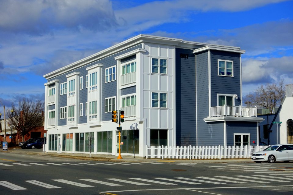 Massachusetts AVe and Schouler Ct - Arlington, MA - DSC05873