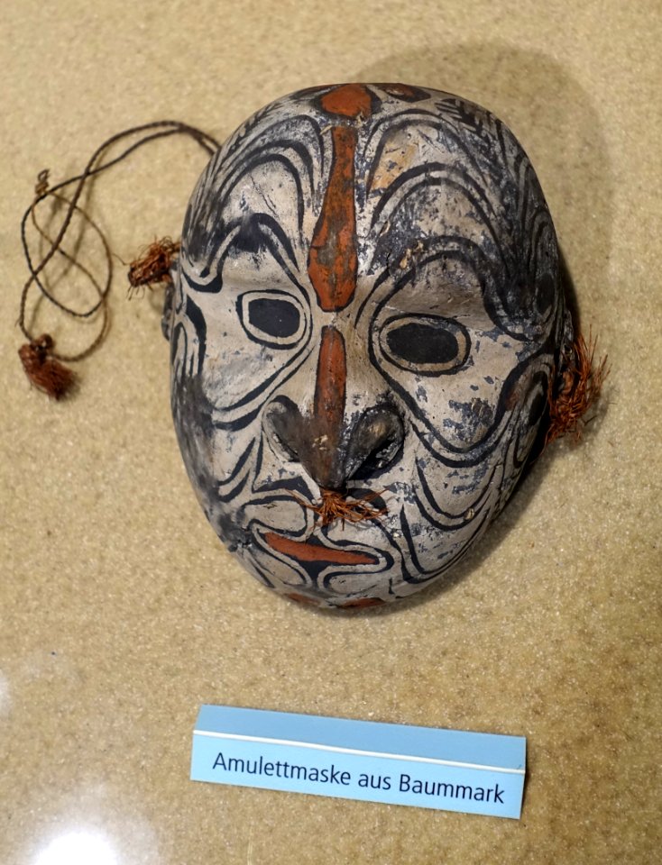 Mask - Naturhistorisches Museum Nürnberg - Nuremberg, Germany - DSC03832