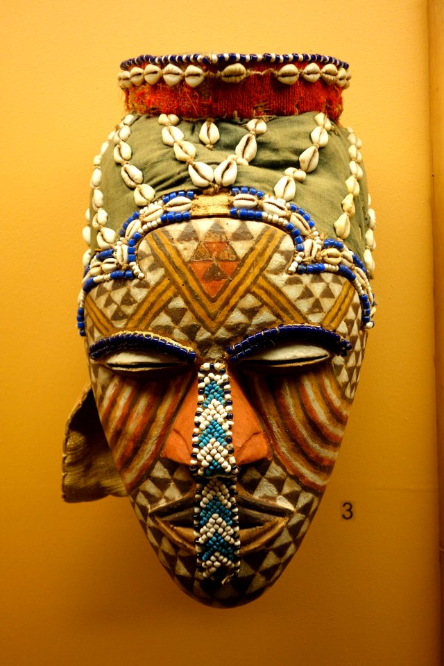 Mask (ngaady a mwaash) - Kuba - Royal Museum for Central Africa - DSC05925