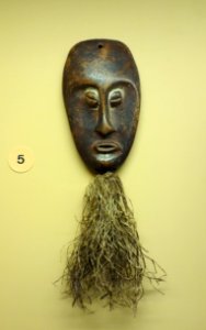 Mask (lukungu) - Lega - Royal Museum for Central Africa - DSC06039