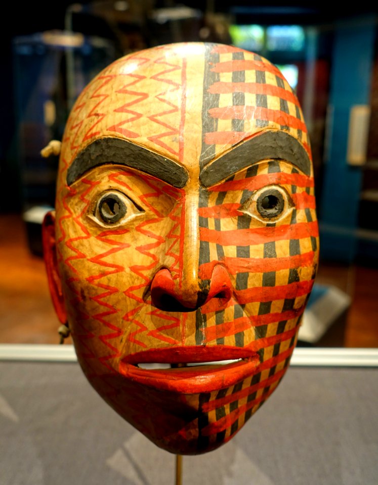 Mask (amiilk), Tsimshian peoples, British Columbia, Canada, 1800s, wood, pigment - Fowler Museum - University of California, Los Angeles - DSC02334