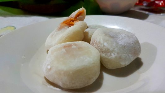 Masi (glutinous rice balls) with peanut butter filling (Philippines)