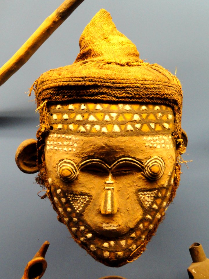Mask, Lele - African objects in the American Museum of Natural History - DSC05983