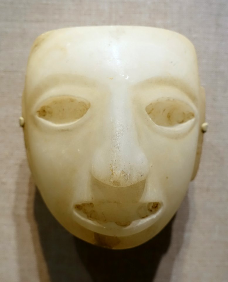 Mask, Teotihuacan, Mexico state, Classic period, 200-750 AD, alabaster - Dallas Museum of Art - DSC04613
