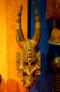 Mask, Senufo - Glenbow Museum - DSC00293