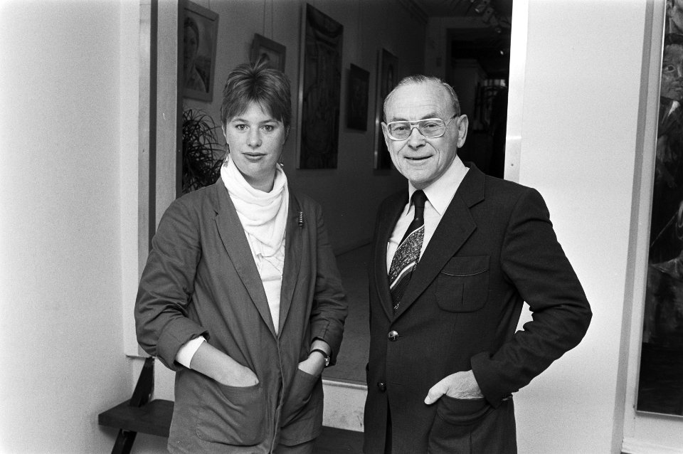Marijke B. Jansen en professor dr. Bernhard T. Tervoort (auteur van Van brabbel, Bestanddeelnr 931-6978