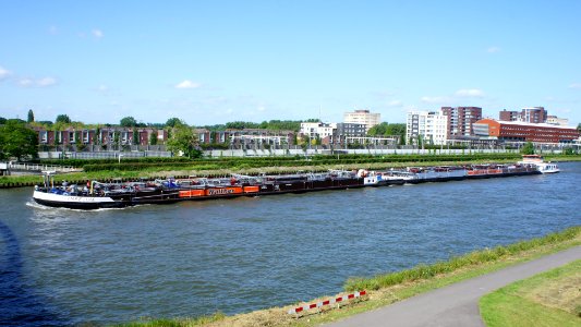 Marie Luise - ENI 04810460 & Thüringnen - ENI 04503620, Amsterdam-Rijn kanaal, pic1