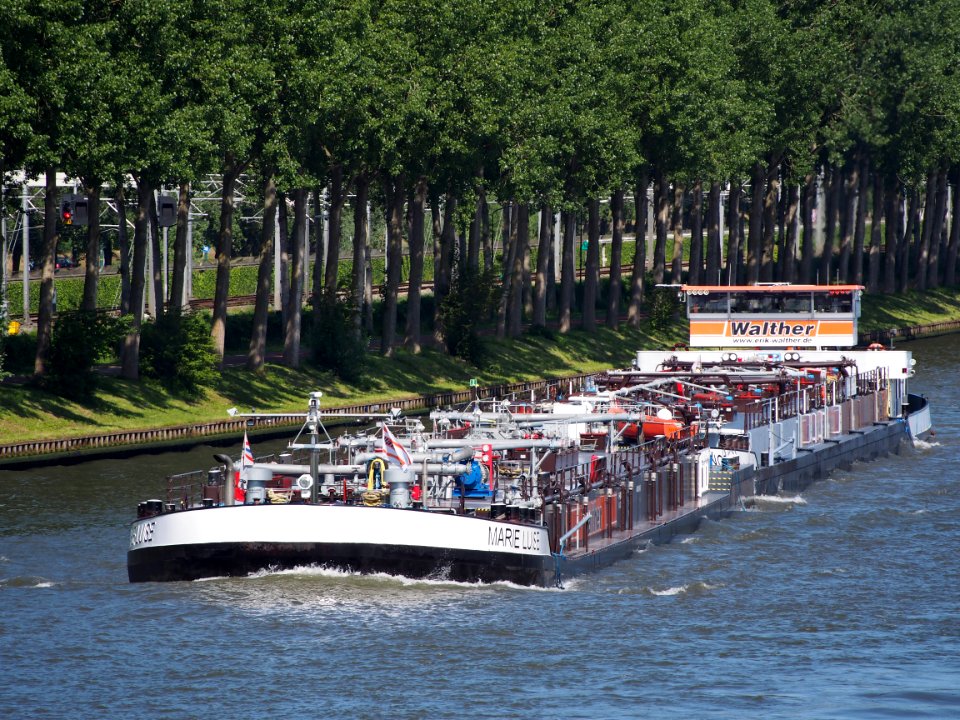 Marie Luise - ENI 04810460 & Thüringnen - ENI 04503620, Amsterdam-Rijn kanaal, pic4