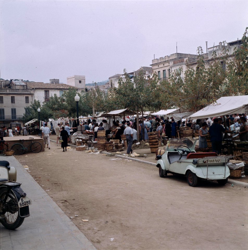 Markt in Spanje, Bestanddeelnr 255-9932