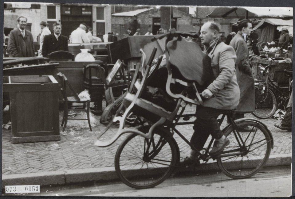Markten, meubilair, Waterloopplein, Bestanddeelnr 073-0153