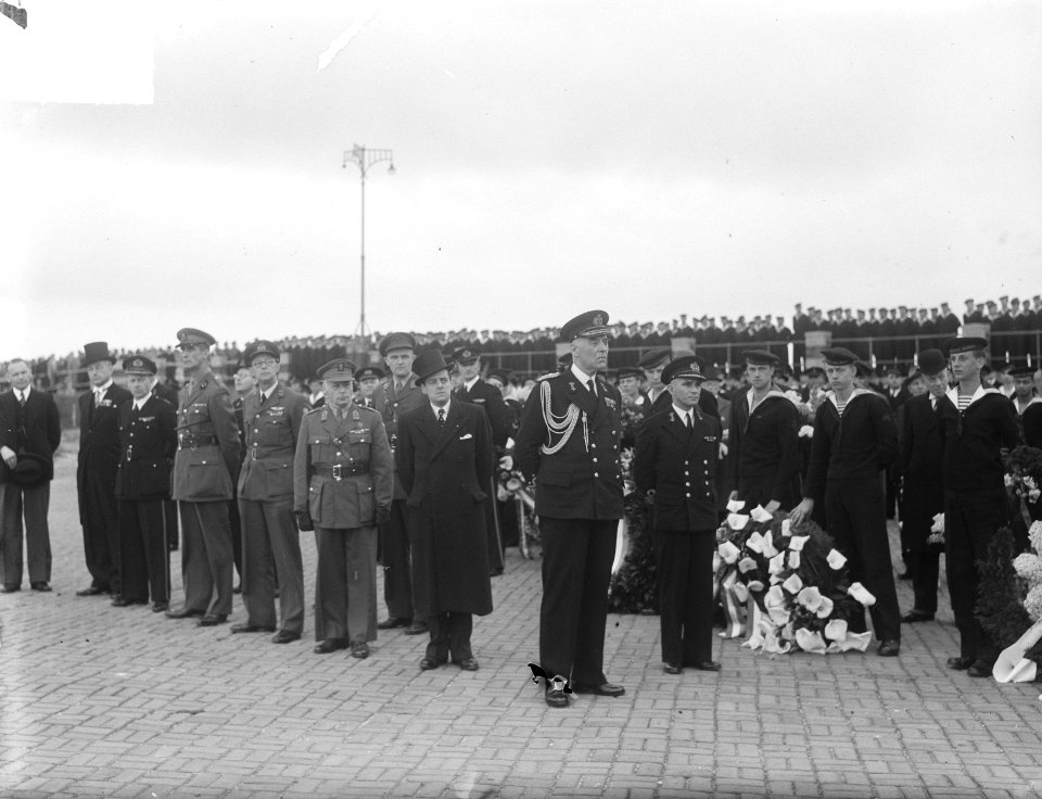 Marine-herdenking in Den Helder, Bestanddeelnr 903-9448