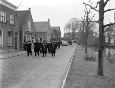 Marinebegrafenis Sergeant-Electromonteur A de Groot s-Gravendeel, Bestanddeelnr 907-6487