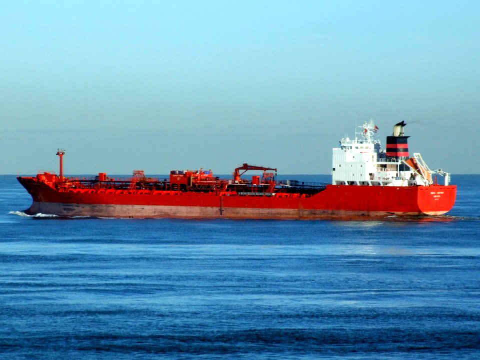 Maria Knutsen leaving Port of Rotterdam, Holland 21-Feb-2005