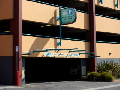 Marine-Tce-Carpark-Burnie-20150224-005