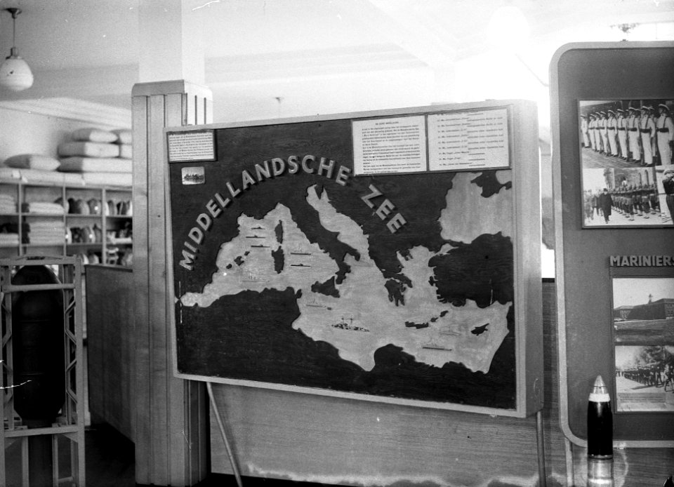 Marinetentoonstelling Dordrecht, Bestanddeelnr 902-2268