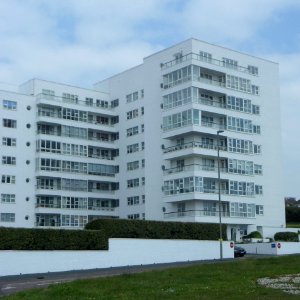 Marine Gate, Marine Drive, Black Rock, Brighton (May 2013) (Close View of SE Corner)