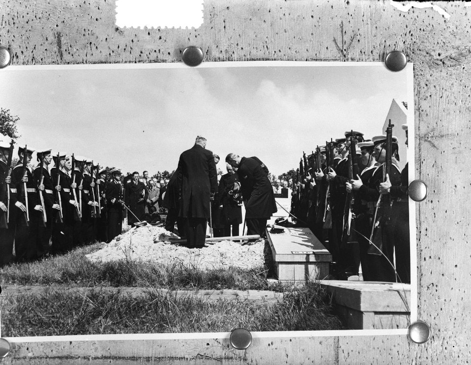 Marine begrafenis Den Helder, Bestanddeelnr 905-1406