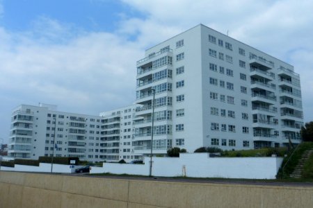 Marine Gate, Marine Drive, Black Rock, Brighton (May 2013) (General View from SE)
