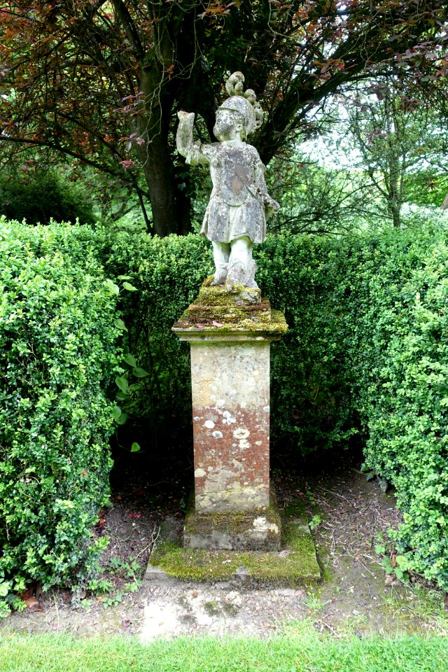 Martial boy - Buscot Park Gardens - Oxfordshire, England - DSC00269