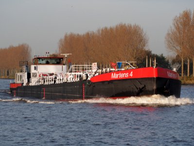 Martens 4 (ENI 02323039) at the Amsterdam-Rhine Canal, pic1