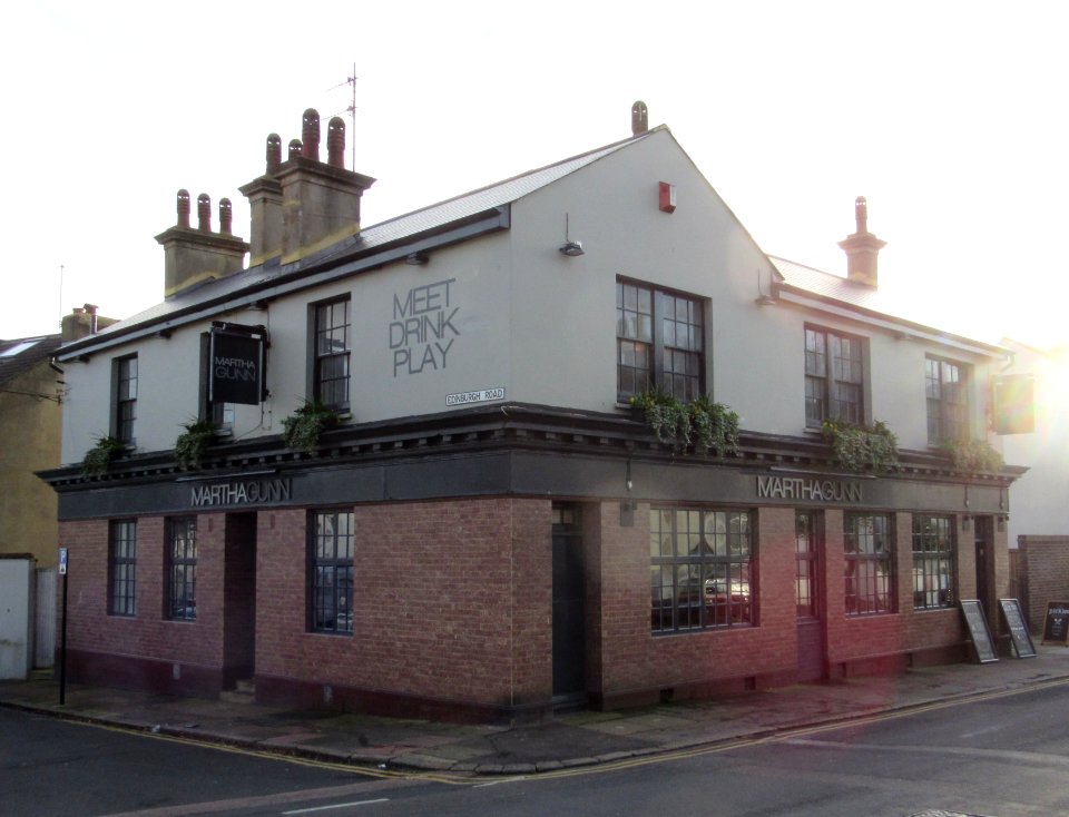 Martha Gunn pub, 100 Upper Lewes Road, Round Hill, Brighton (November 2015) (2)