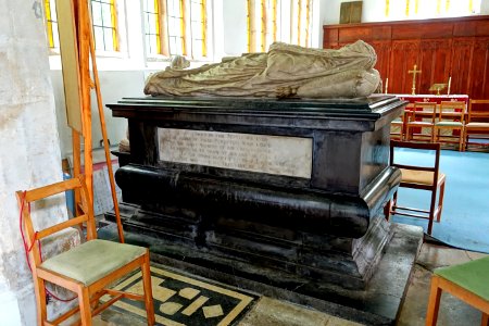 Martha Penyston monument, c. 1619 AD - Saint Mary's Church, Stowe - Buckinghamshire, England - DSC07271