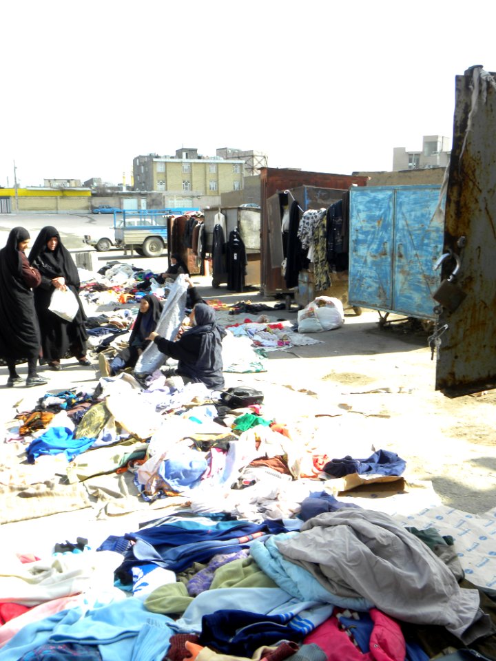 Market vendors-nishapur 3