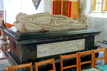 Martha Penyston monument, c. 1619 AD - Saint Mary's Church, Stowe - Buckinghamshire, England - DSC07267