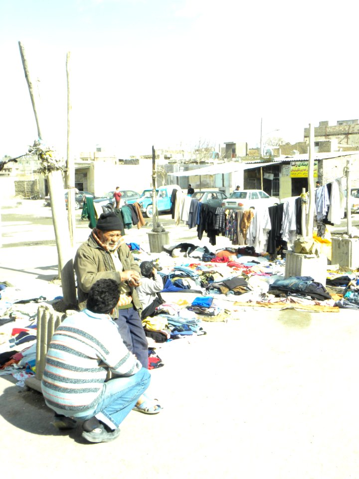 Market vendors-nishapur 4