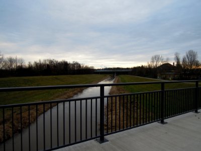 Markkleeberg-Gaschwitz - Pleiße und BAB 38-Brücken (Blick von Wirtschaftsbrücke) 2017