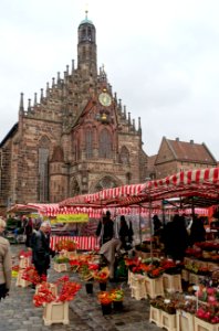 Market in Hauptmarkt - Nuremberg, Germany - DSC01774