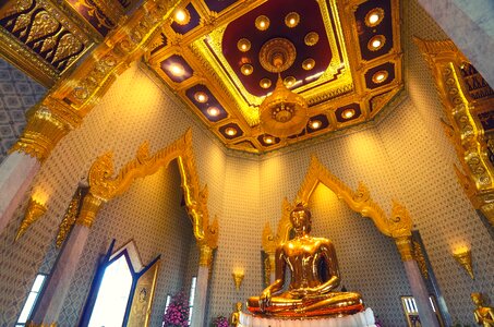Bangkok golden buddha wat trimitr photo