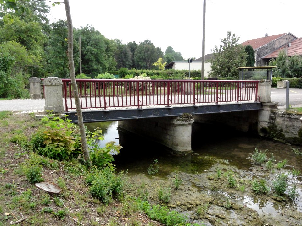 Marson-sur-Barboure (Meuse) pont de la Barboure (01)