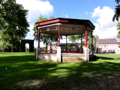 Maroilles (Nord, Fr) kiosque à musique