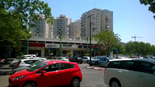Marom-neve-ramat-gan-august-2015
