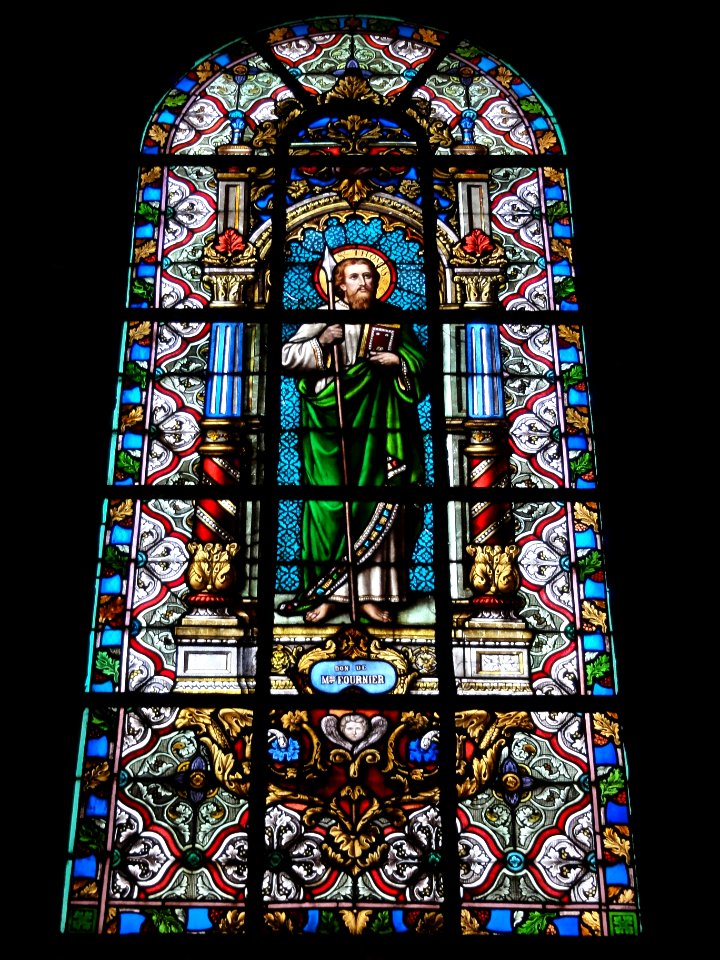 Maroilles (Nord, Fr) église vitrail 12 apôtres 10