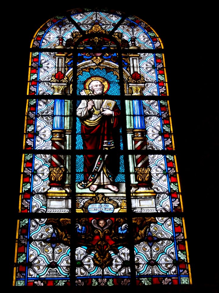 Maroilles (Nord, Fr) église vitrail 12 apôtres 12