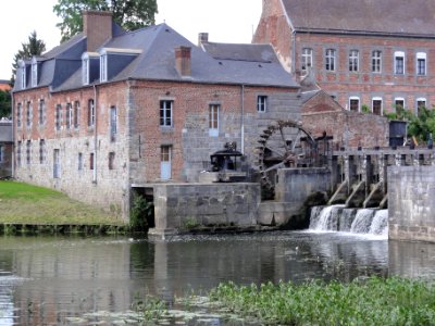 Maroilles (Nord, Fr) Moulin sur la Petite Helpe