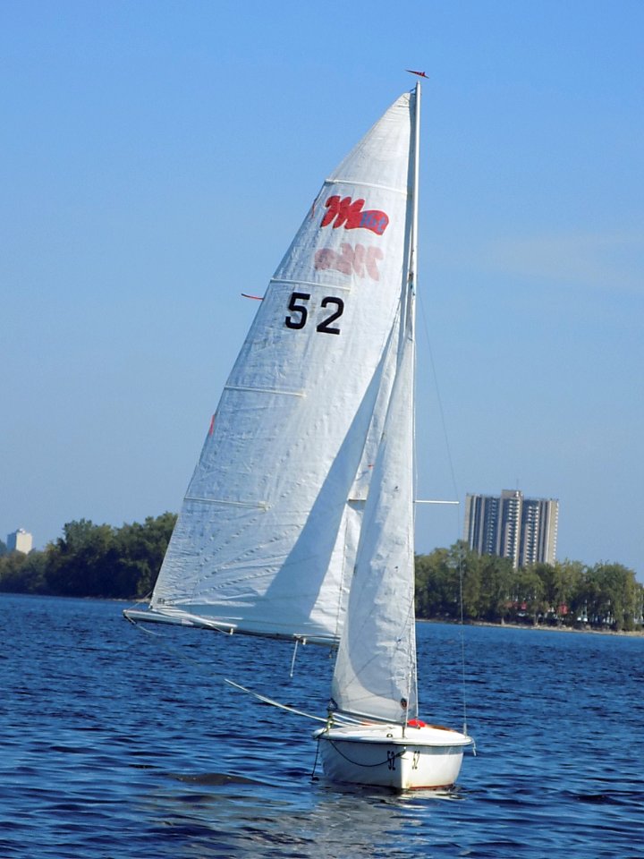 Martin 16 sailboat 1206