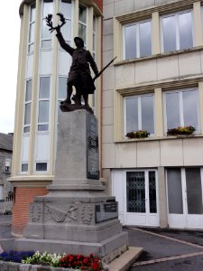Marpent (Nord, Fr) Monument aux morts