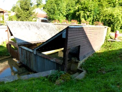 Marquigny (Ardennes) lavoir