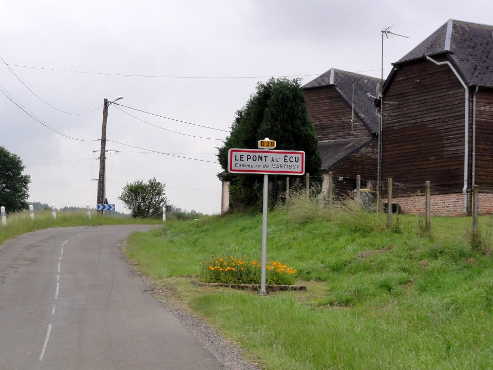 Martigny (Aisne) city limit signe Le Pont à l'Écu