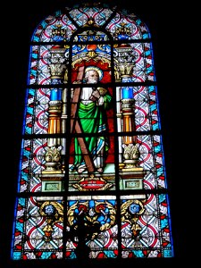 Maroilles (Nord, Fr) église vitrail 12 apôtres 02
