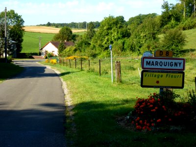 Marquigny (Ardennes) city limit sign