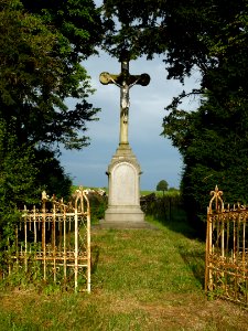Marlemont (Ardennes) croix de chemin