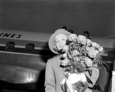 Marlene Dietrich in Nederland voor optreden in Grand Gala du Disque Marlene Di, Bestanddeelnr 915-6225