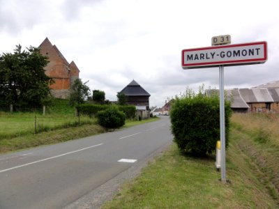 Marly-Gomont (Aisne) city limit sign